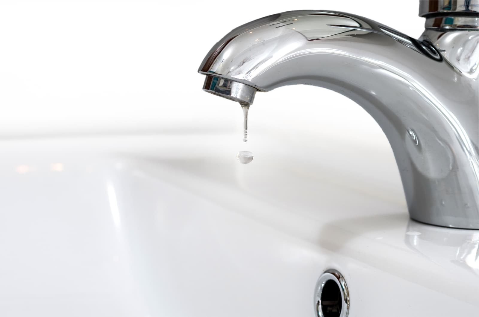 what to do when there is not water from faucets in your home